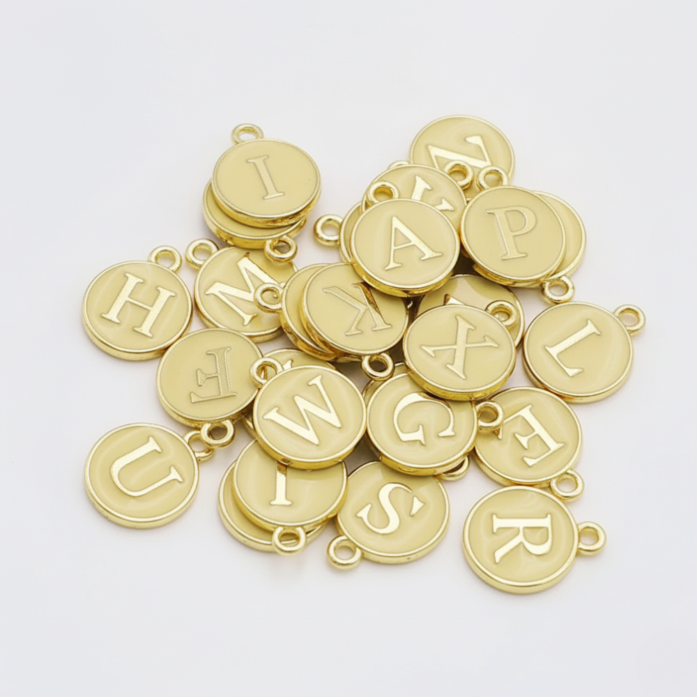 SERIFEN BUCHSTABEN Charm - vanille gold