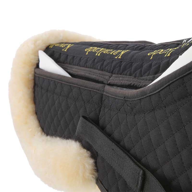 Korrekturunterlage Lammfell mit Taschen