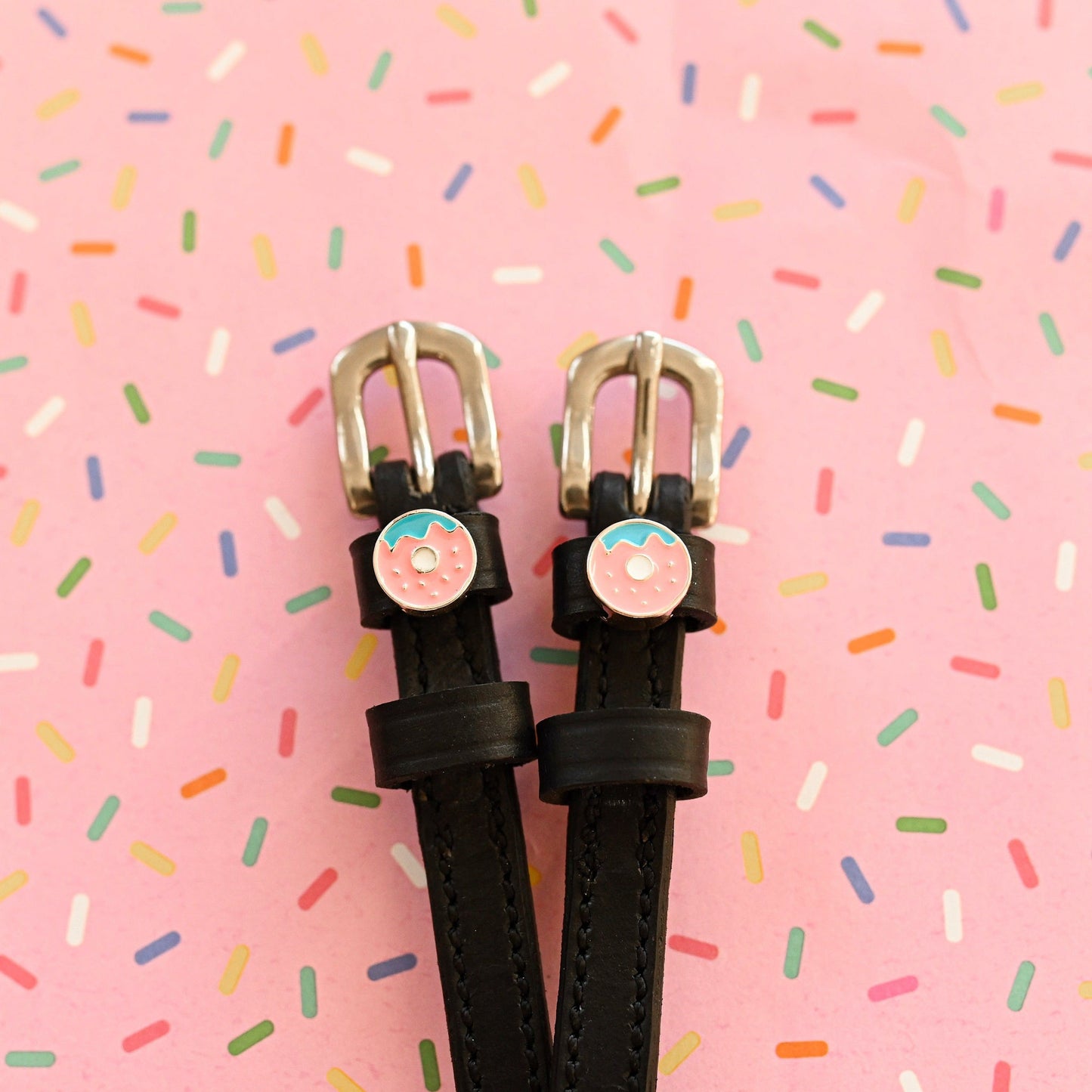 DONUT spur straps