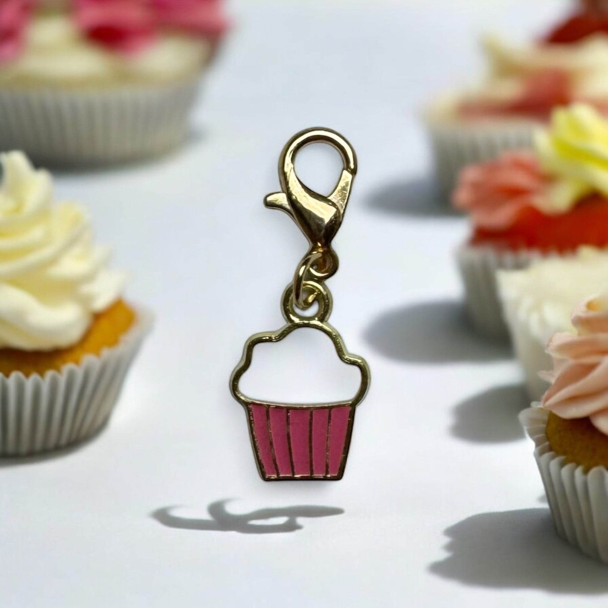 CUPCAKE Charm - Glam & Gallop