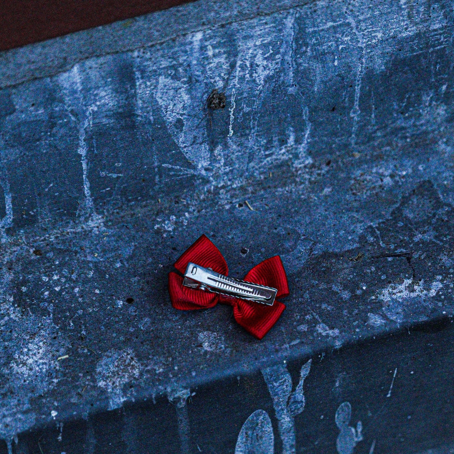 Rotes Warn-Schleifchen - Glam & Gallop