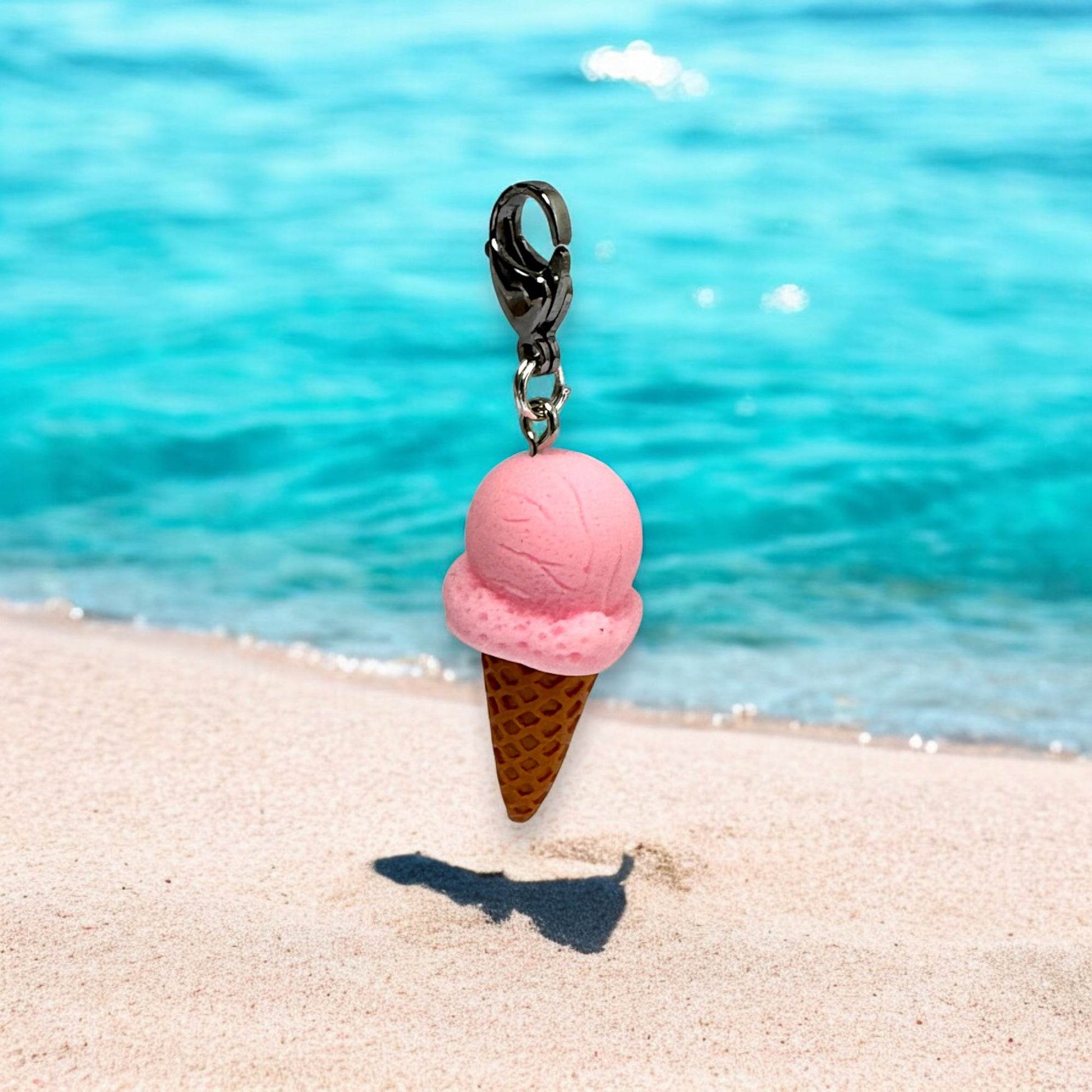 ICE CREAM Charm - Glam & Gallop