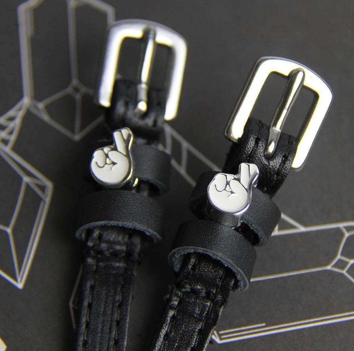 FINGERS CROSSED Sporenriemen - Glam & Gallop