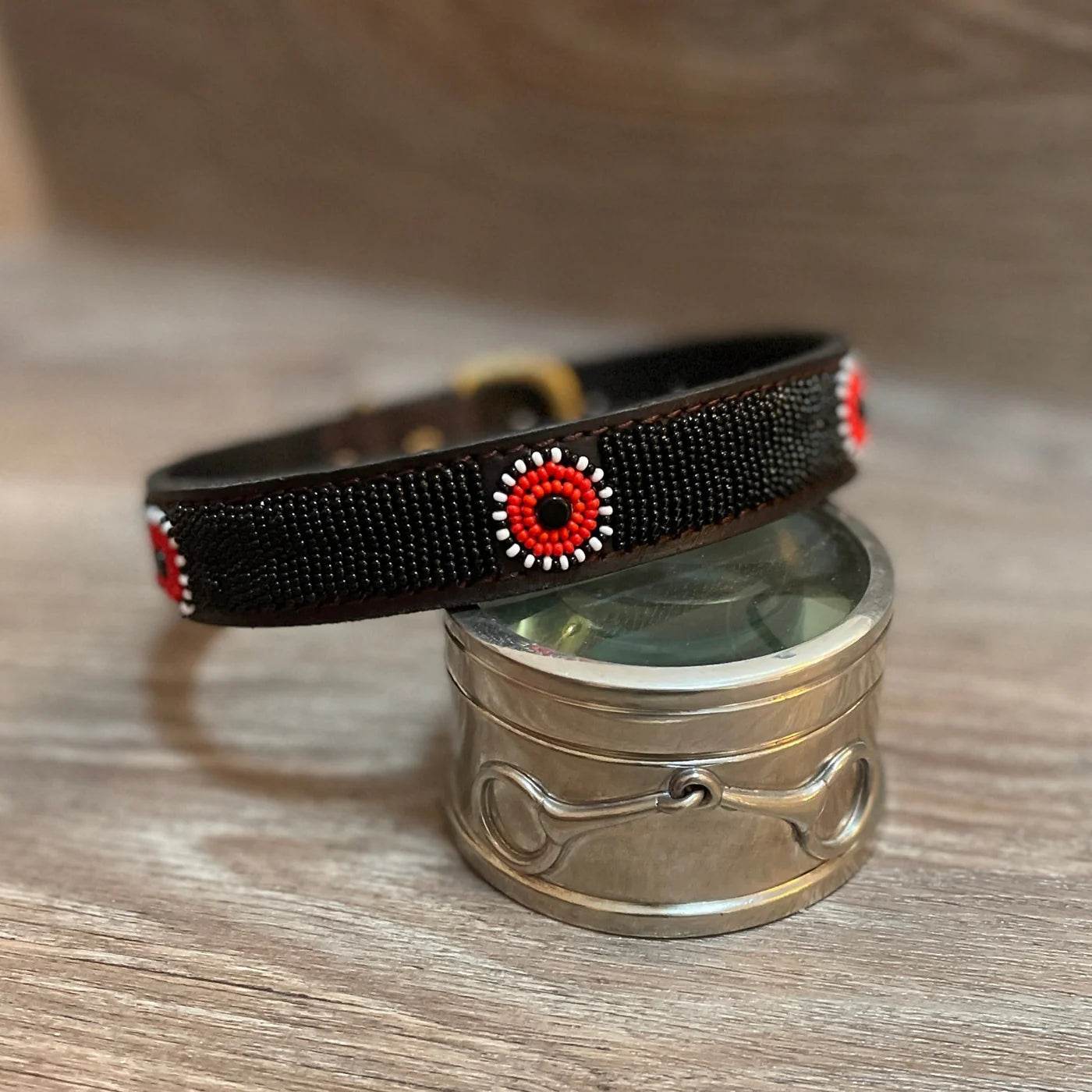 Hundehalsband Maasai aus Leder mit Perlen - Größe M - Glam & Gallop