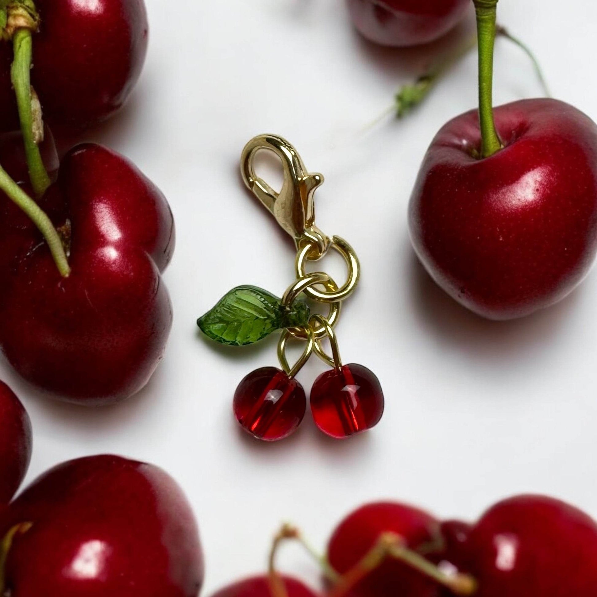 CHERRY'S Charm - Glam & Gallop