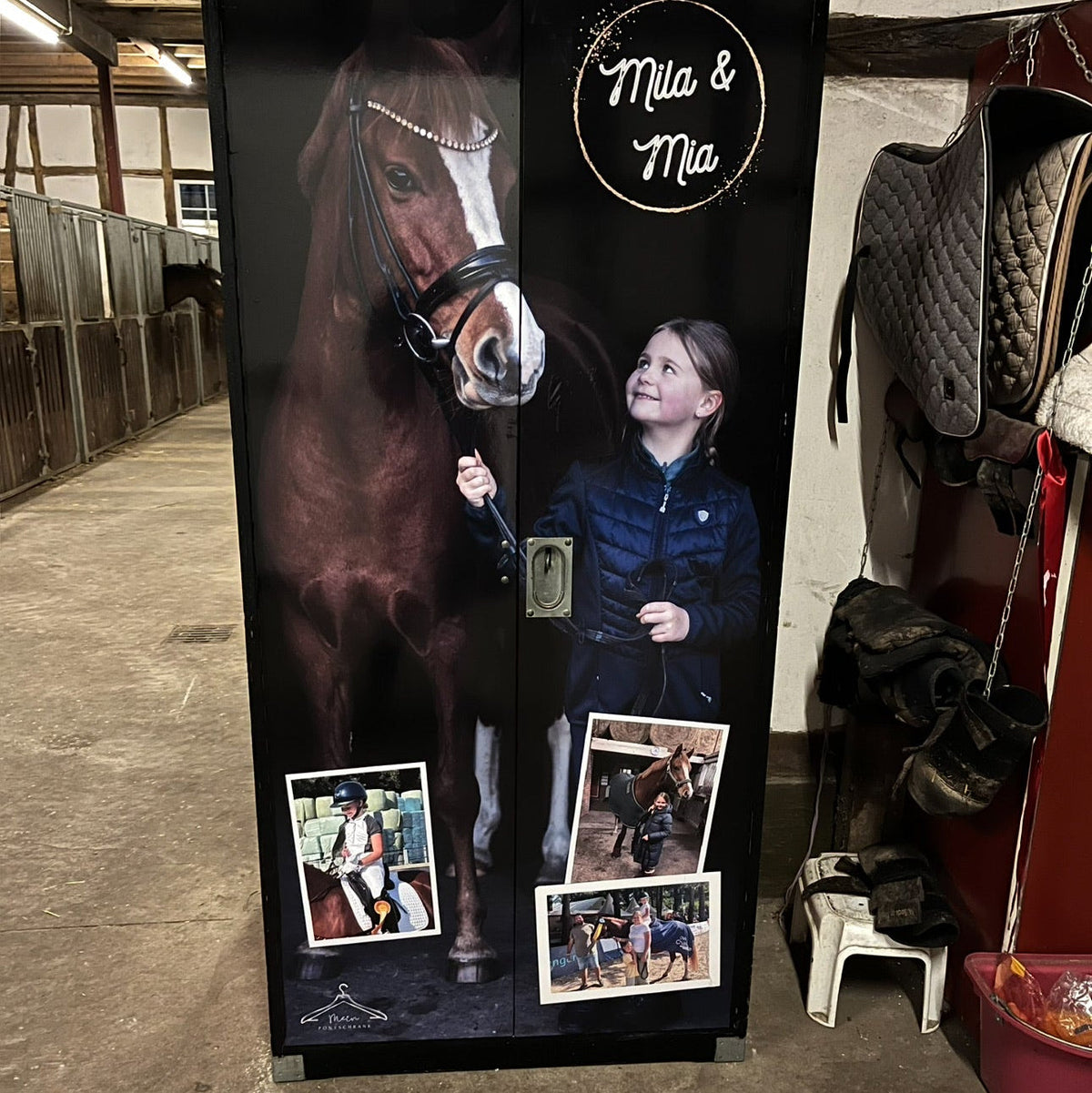 Personalisierte Sattelschrank Folie mit eigenem Foto