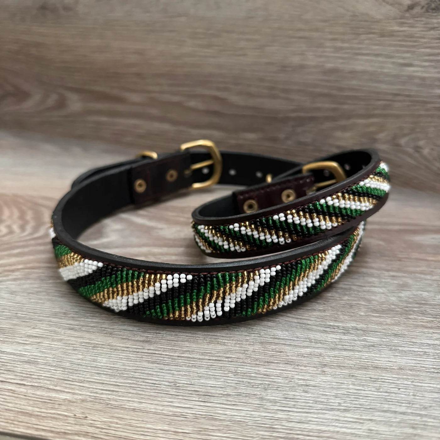 Hundehalsband Maasai aus Leder mit Perlen - Größe XS - Glam & Gallop