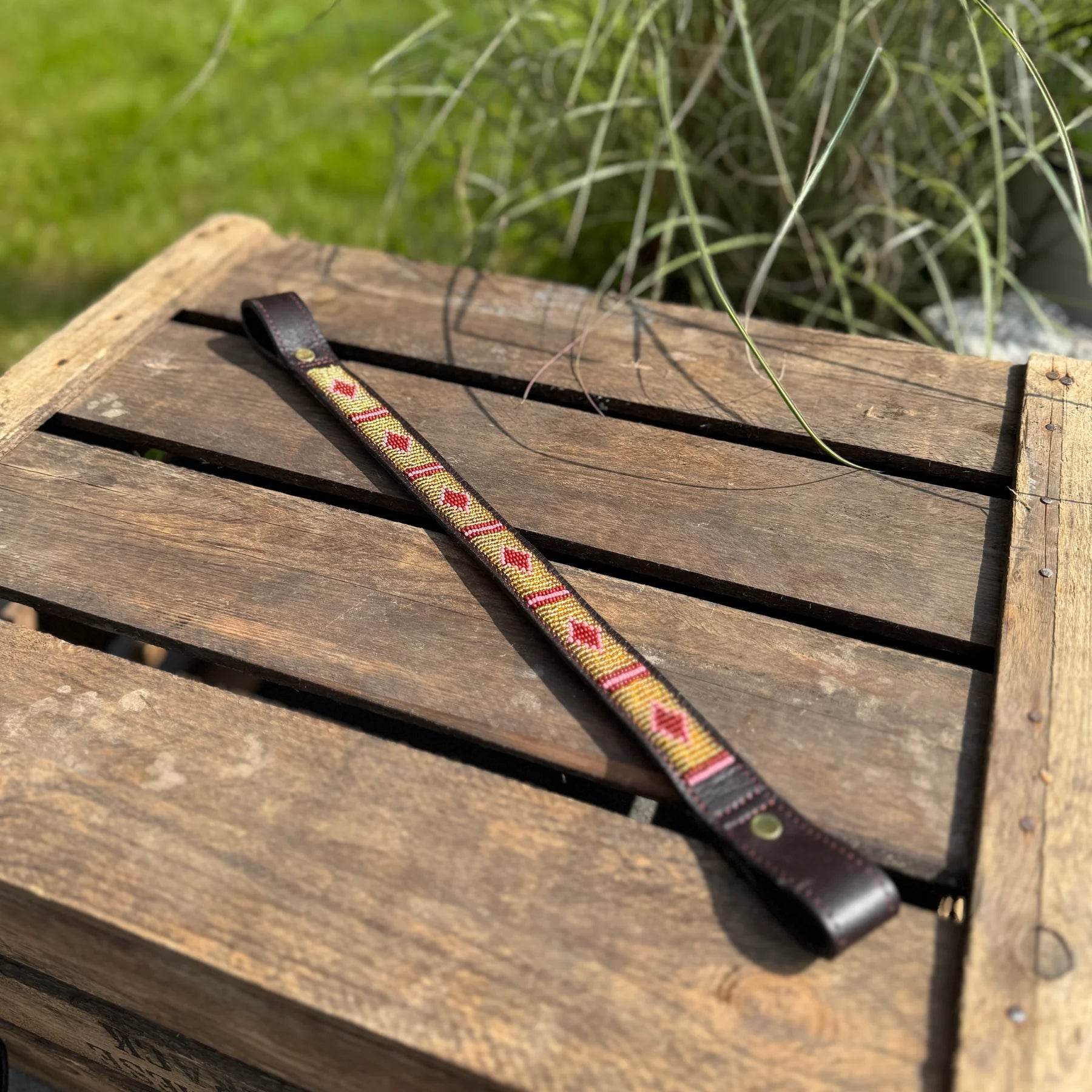 Stirnriemen Maasai aus Leder mit Perlen - Glam & Gallop