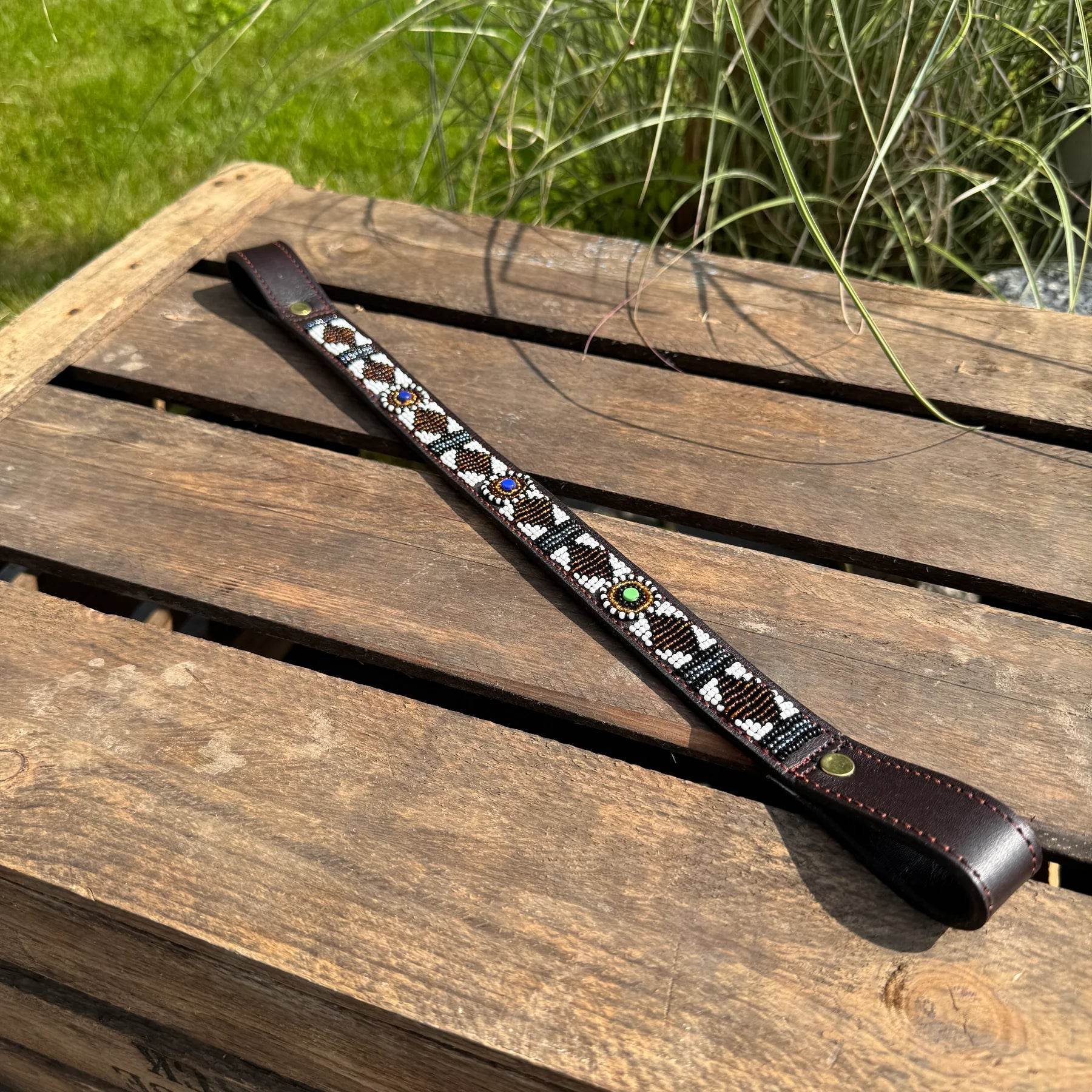 Stirnriemen Maasai aus Leder mit Perlen - Glam & Gallop
