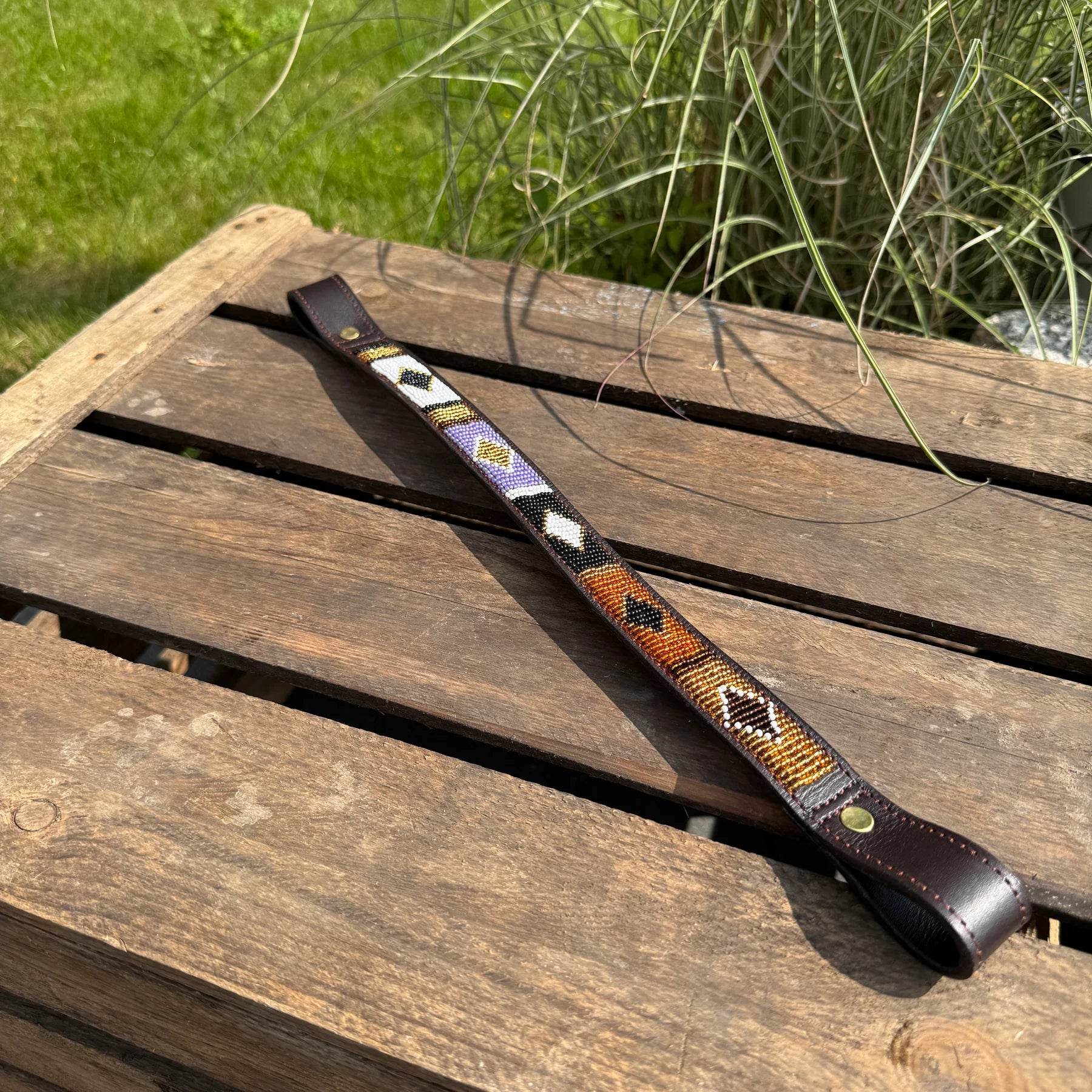 Stirnriemen Maasai aus Leder mit Perlen - Glam & Gallop