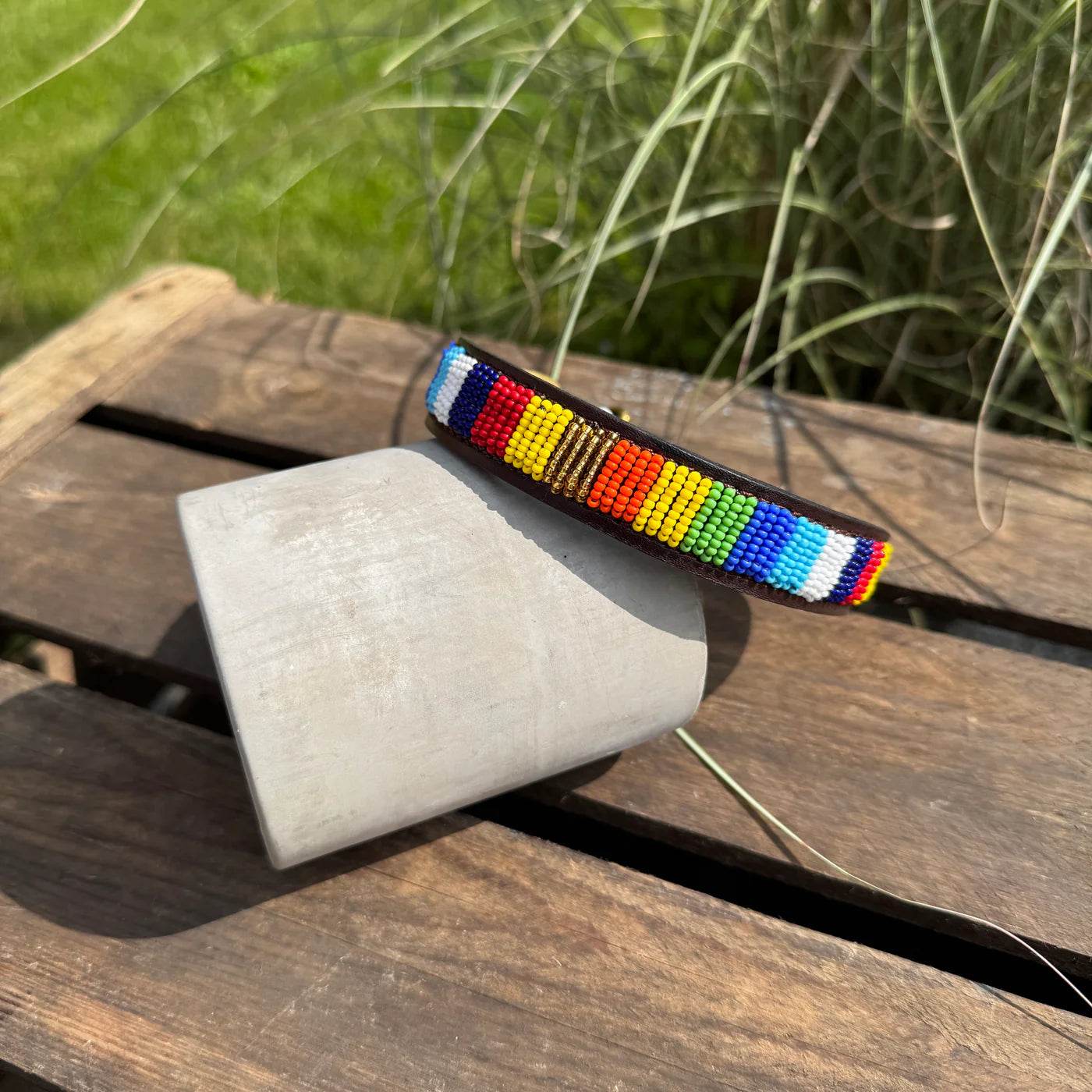 Hundehalsband Maasai aus Leder mit Perlen - Größe S - Glam & Gallop