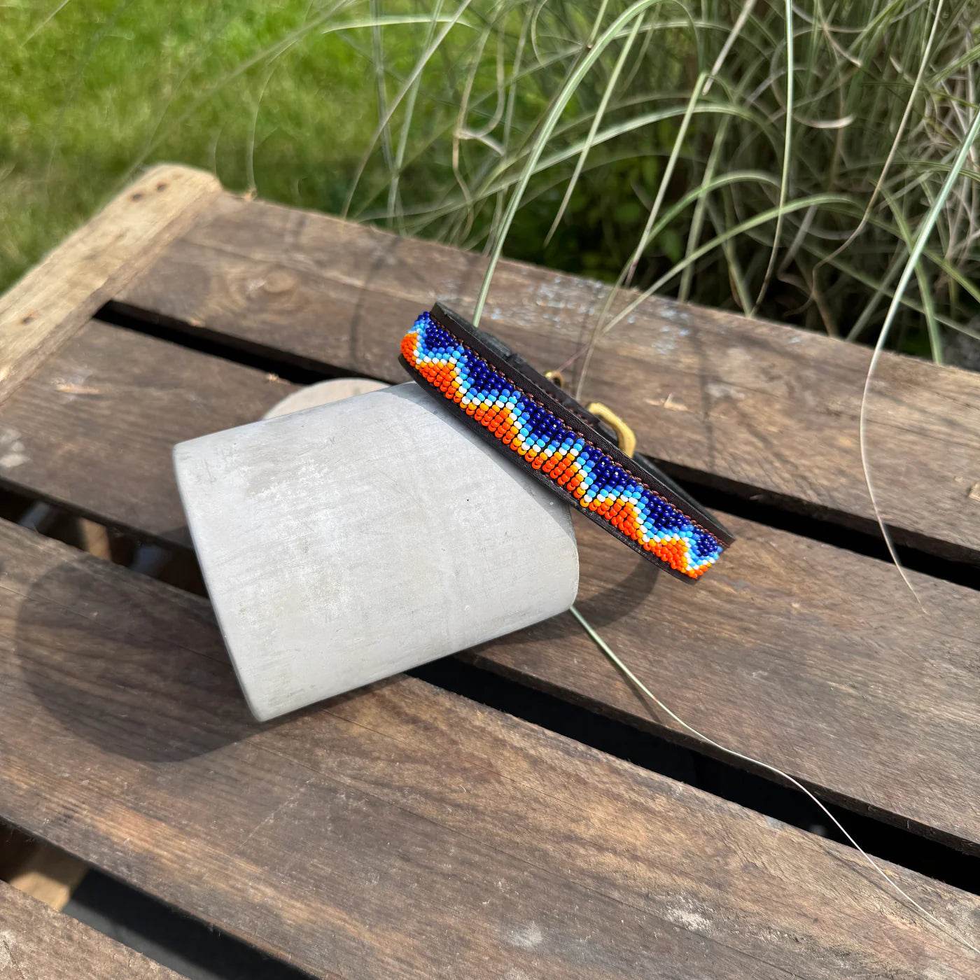 Hundehalsband Maasai aus Leder mit Perlen - Größe XS - Glam & Gallop