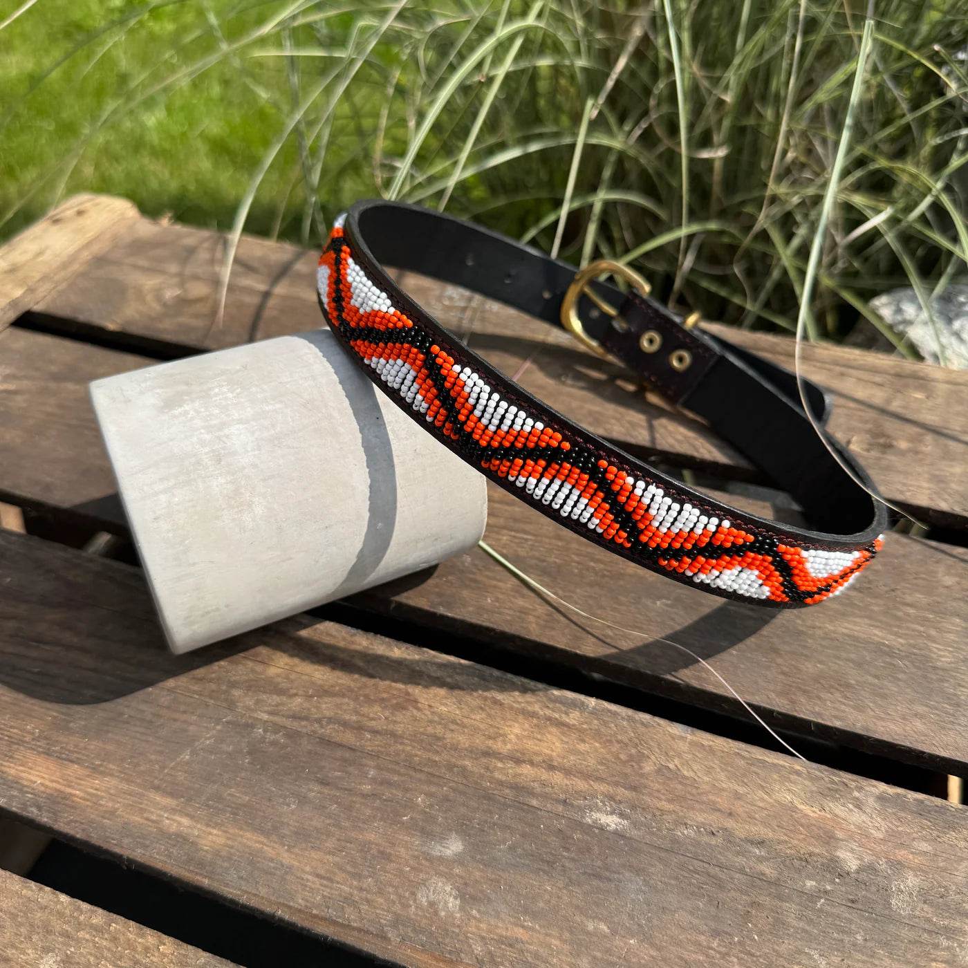 Hundehalsband Maasai aus Leder mit Perlen - Größe XL - Glam & Gallop