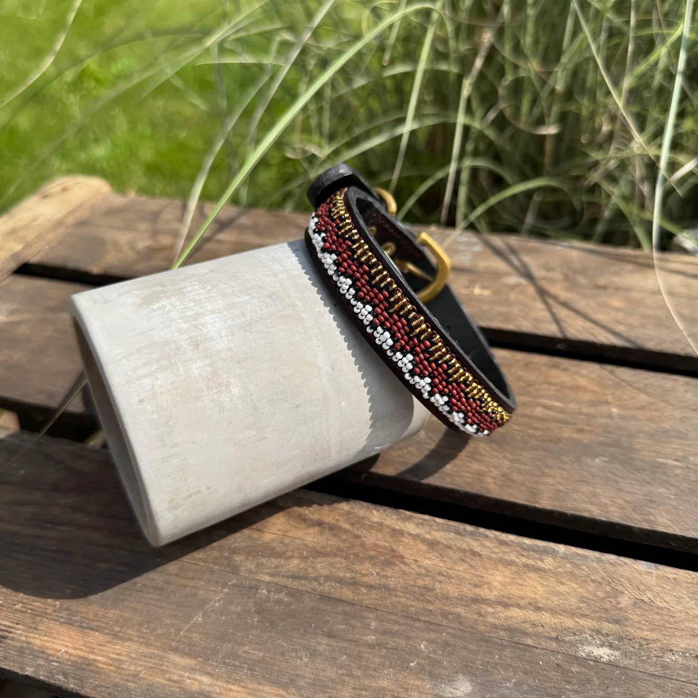 Hundehalsband Maasai aus Leder mit Perlen - Größe XS - Glam & Gallop