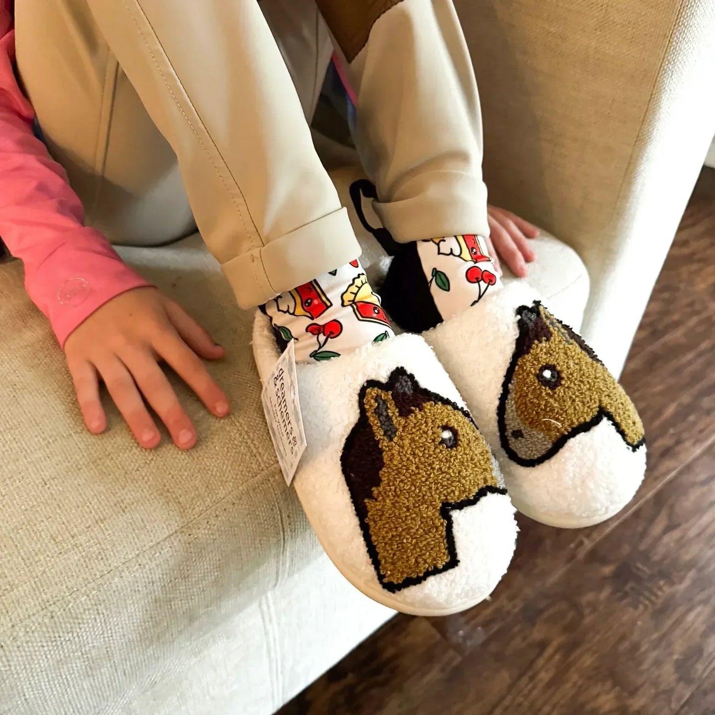HORSE HEAD EMOJI Hausschuhe - Glam & Gallop