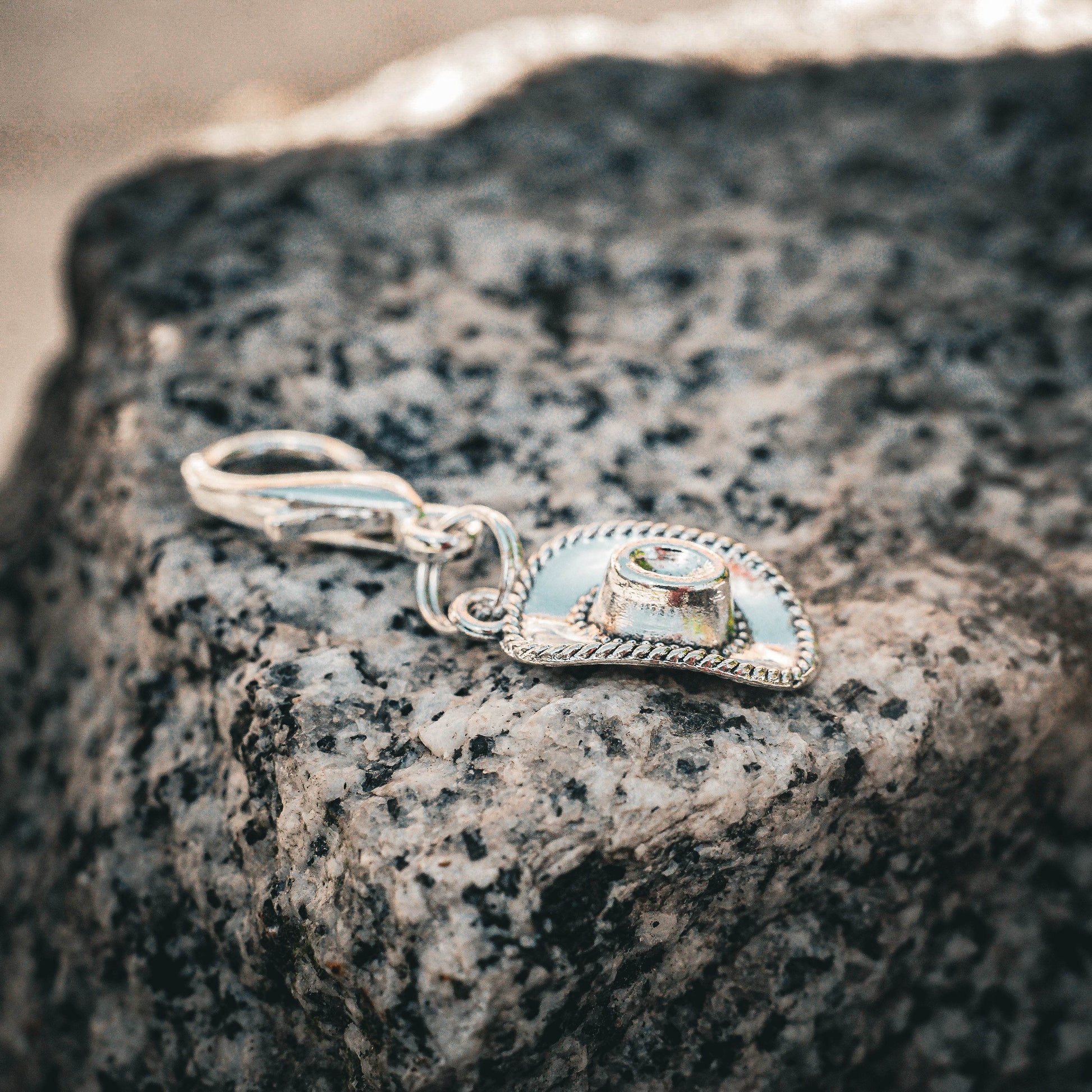 TRUE COWBOY HAT Charm - Glam & Gallop