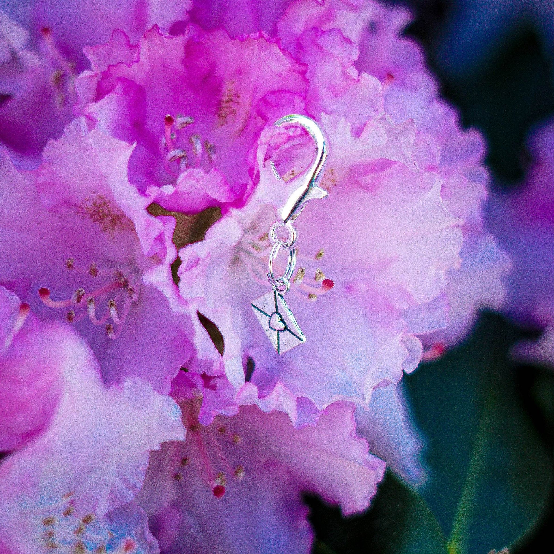 LETTER OF LOVE Charm - Glam & Gallop