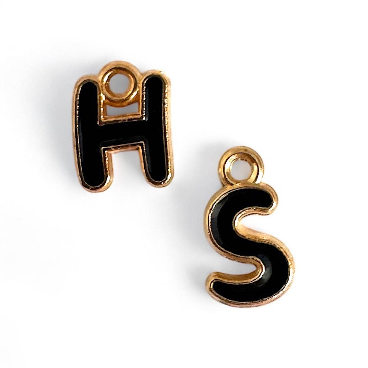 CARTOON BUCHSTABEN Charm - Glam & Gallop