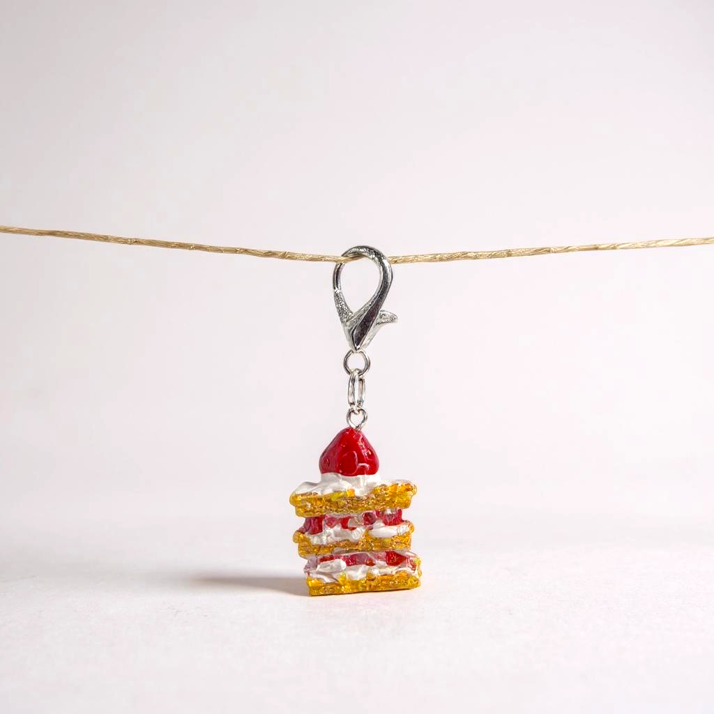 CAKE CRUSH Charm