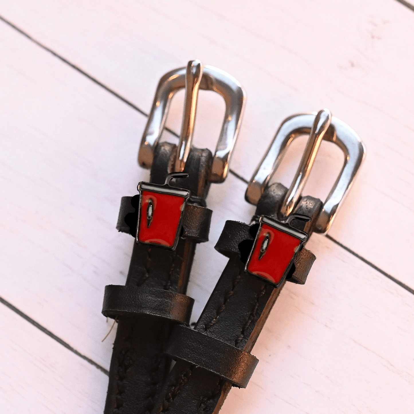 SODA spur straps