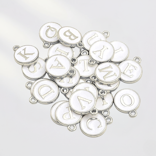 SERIFEN BUCHSTABEN Charm - weiß silber