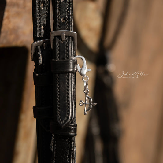 ARROW OF LOVE Charm