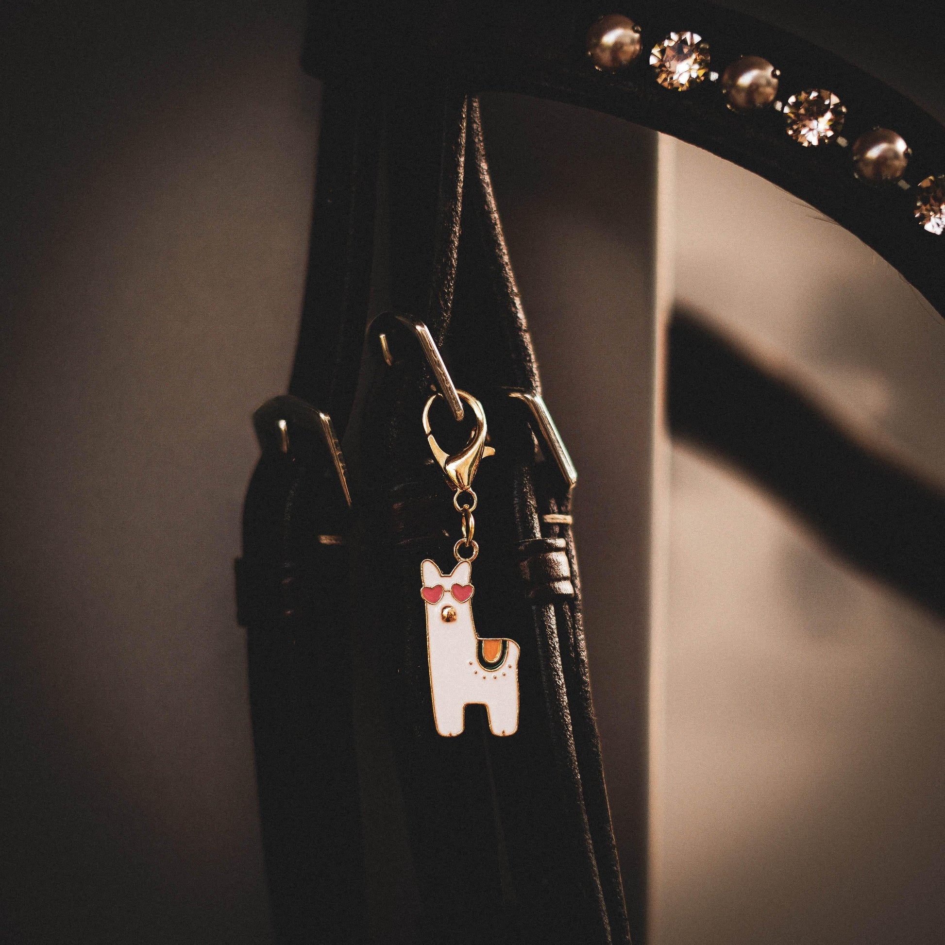 DRAMA LAMA Charm - Glam & Gallop