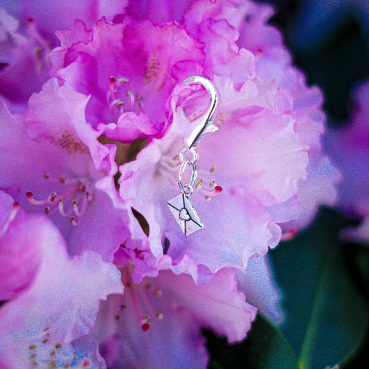 LETTER OF LOVE Charm - Glam & Gallop